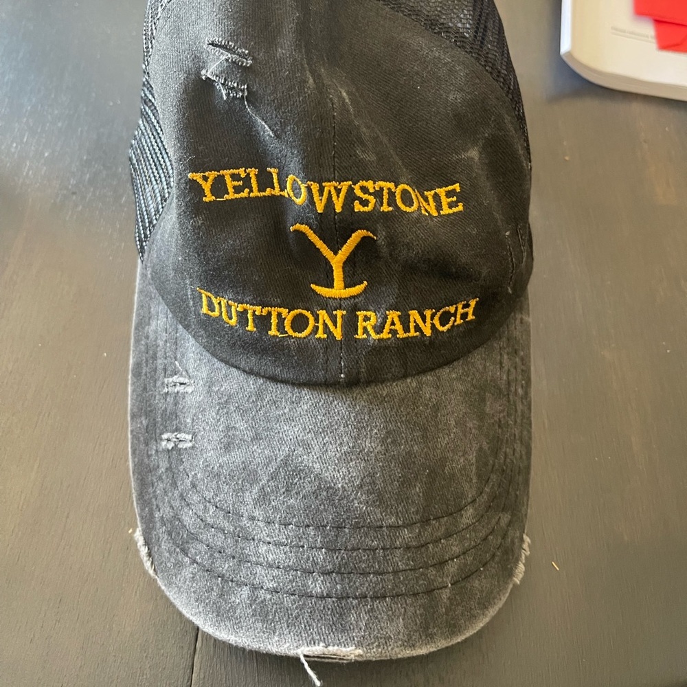 Yellowstone Dutton Ranch Black Cap